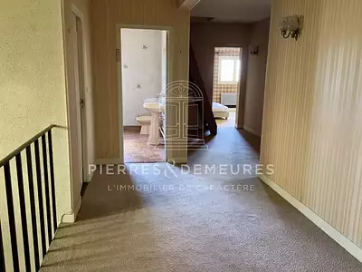 Maison, 256 m²
