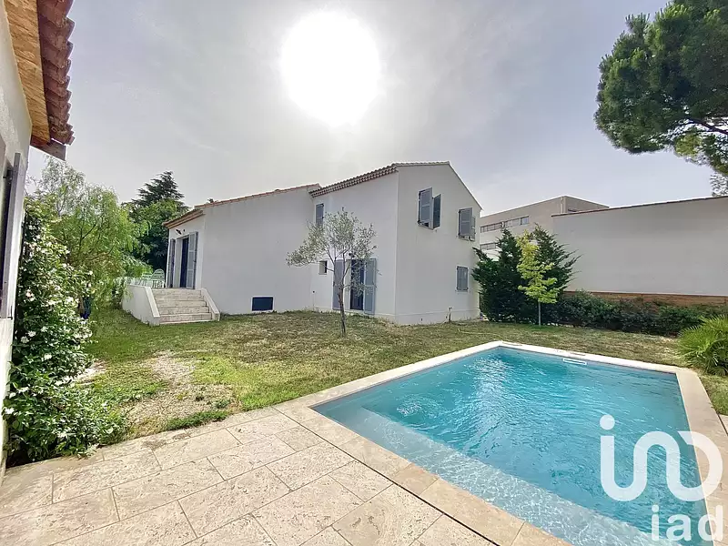 Maison, 185 m²
