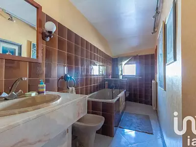 Maison, 180 m²