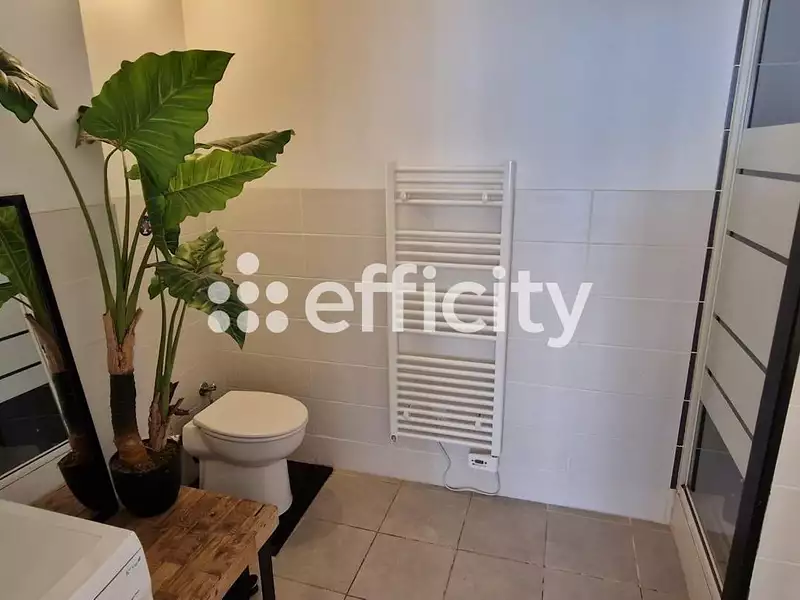 Immeuble, 90 m²