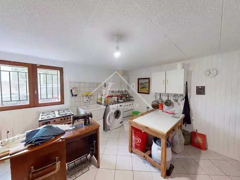 Maison, 176 m²