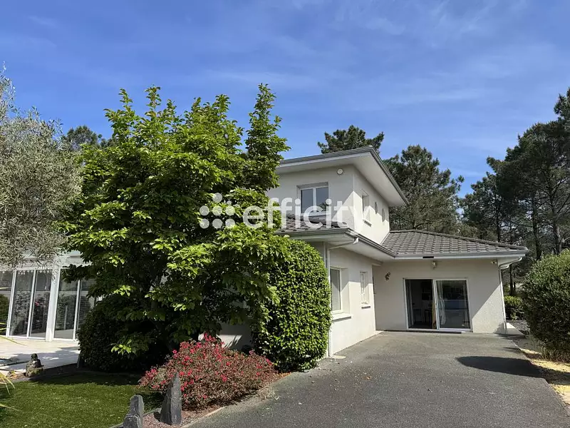 Maison, 193 m²