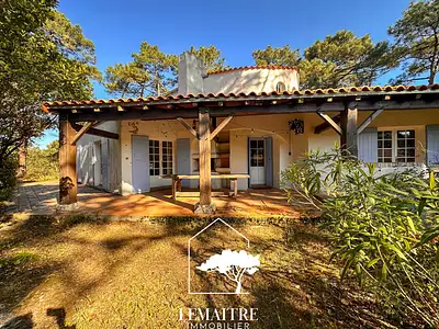 Maison, 223 m²