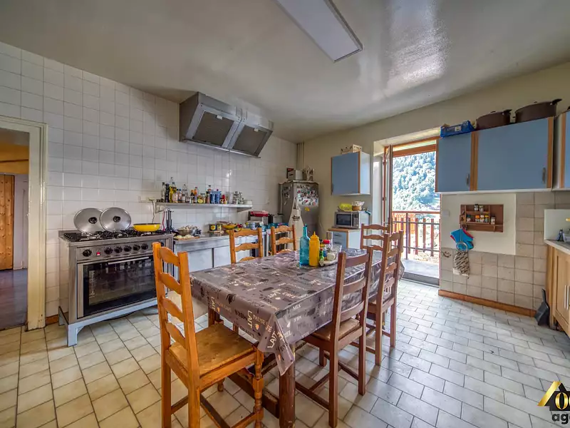 Maison, 257 m²