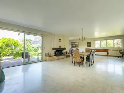 Maison, 180 m²