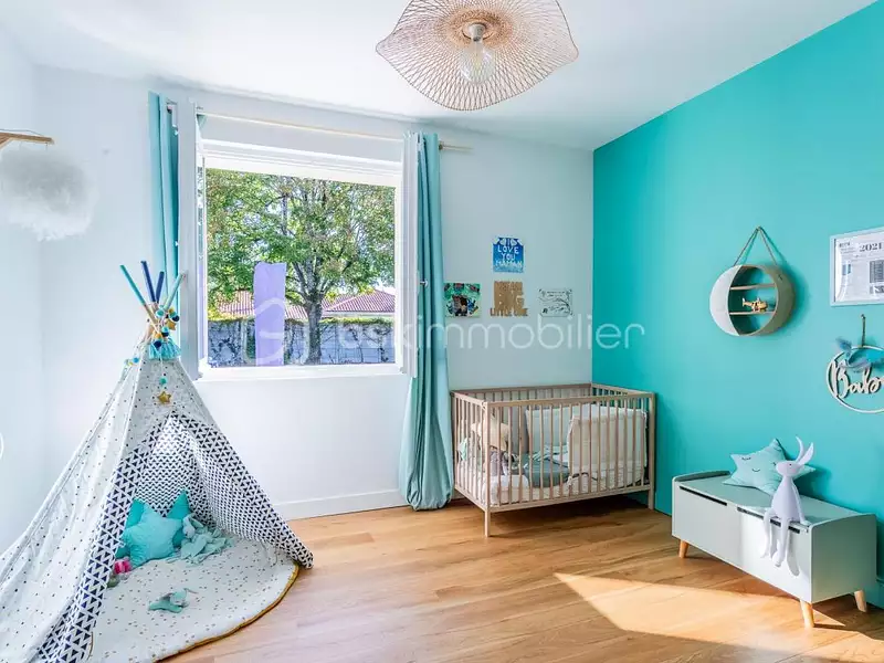 Maison, 215 m²