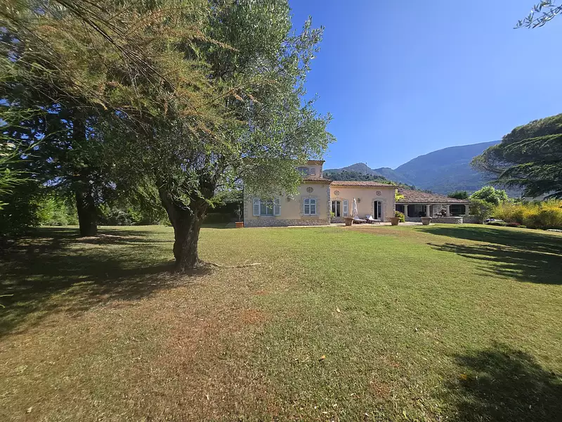 Maison, 407 m²