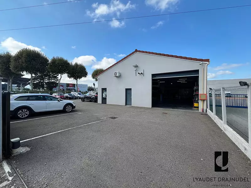 Divers, 360 m²