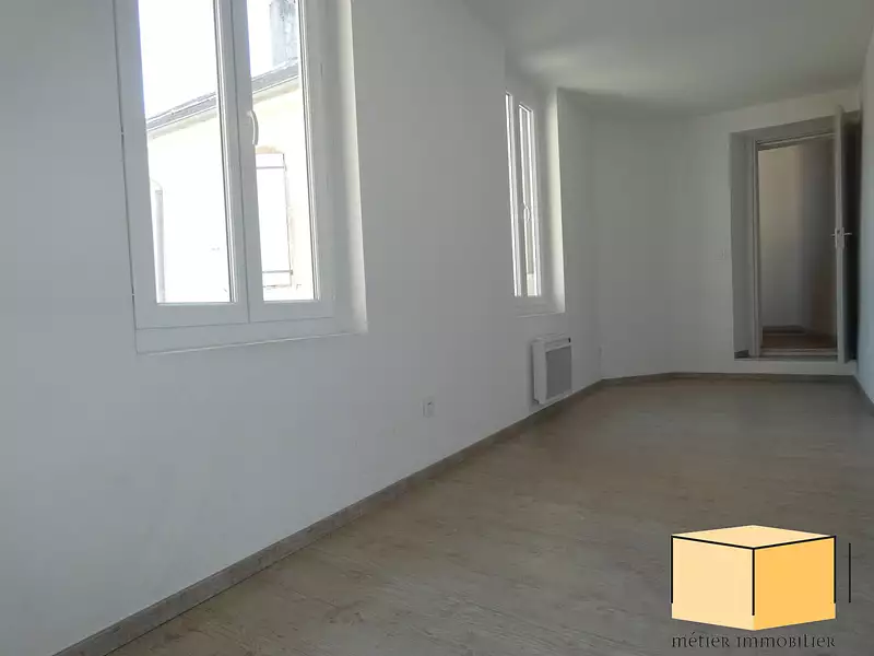 Immeuble, 196 m²