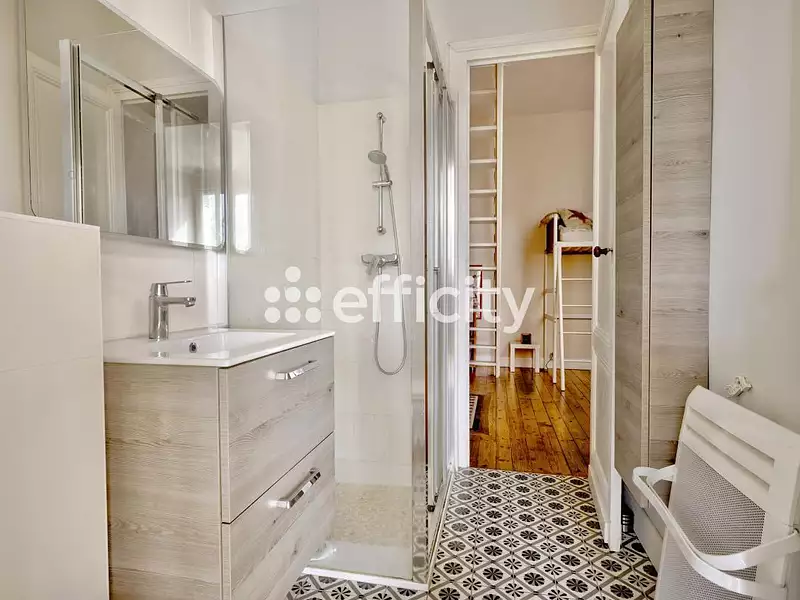 Maison, 180 m²
