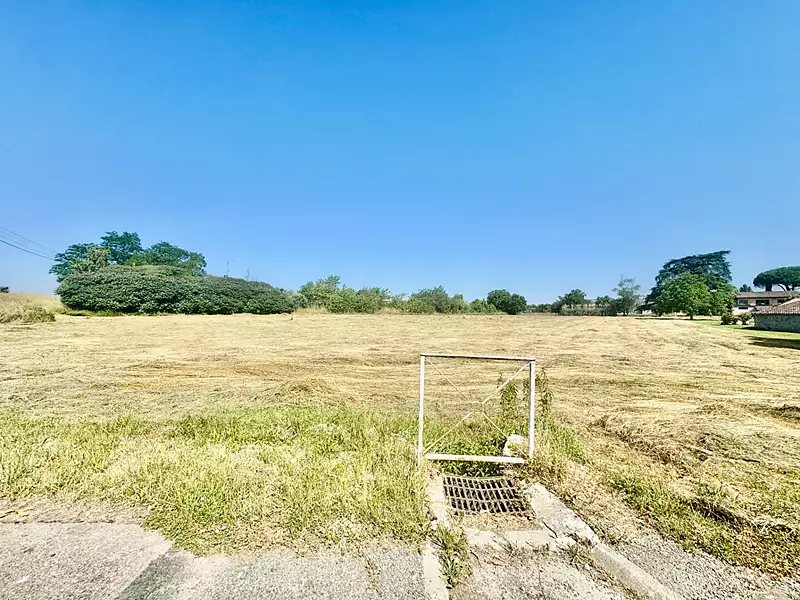 Terrain, 6 470 m²