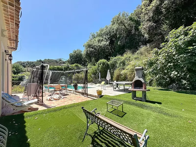 Maison, 330 m²