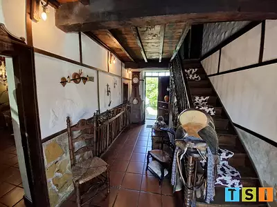 Maison, 270 m²
