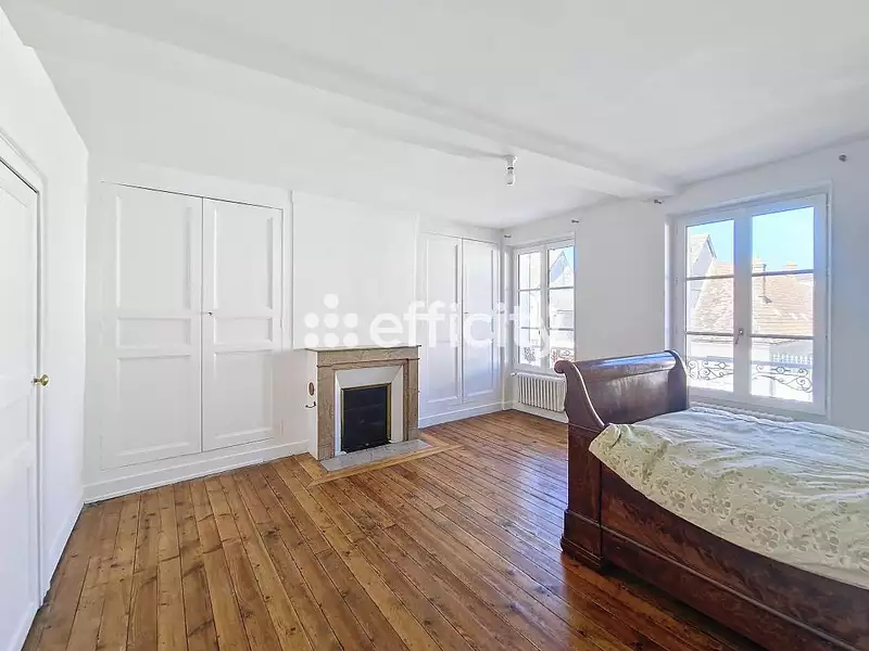Maison, 220 m²