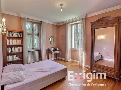 Maison, 330 m²