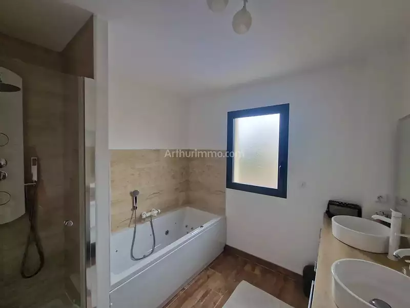 Maison, 133,76 m²