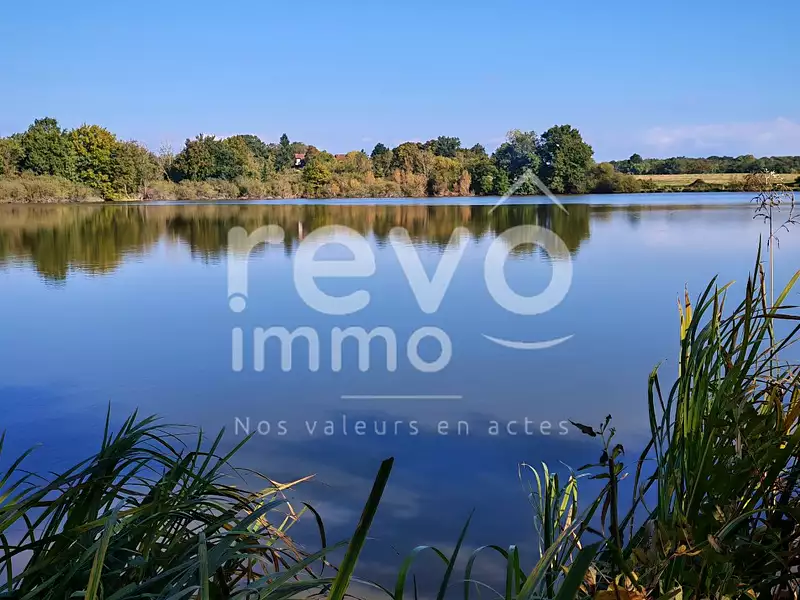 Terrain, 108 000 m²