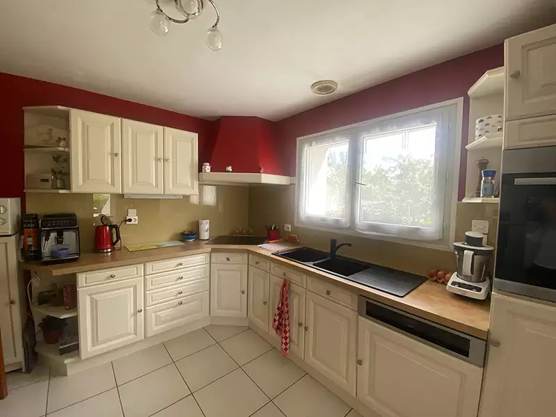 Maison, 185 m²