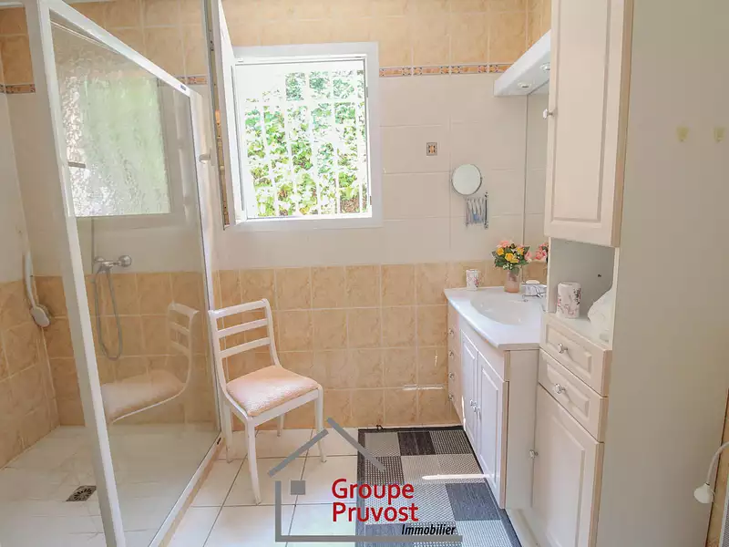 Maison, 280 m²