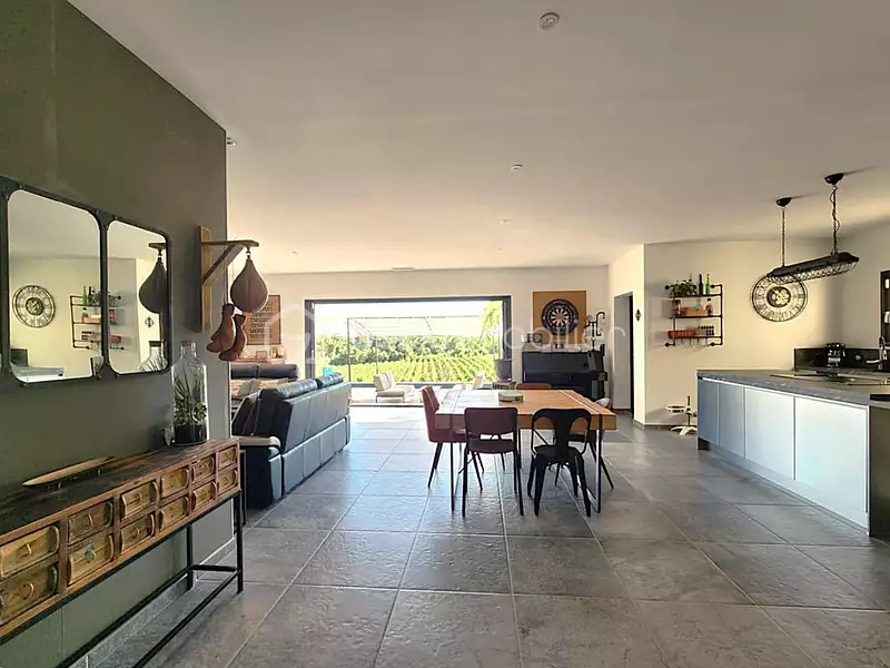 Maison, 151 m²