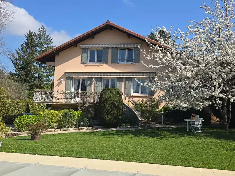 Maison, 205 m²