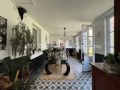 Maison, 530 m²
