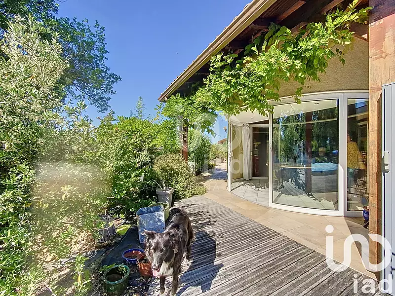 Maison, 242 m²