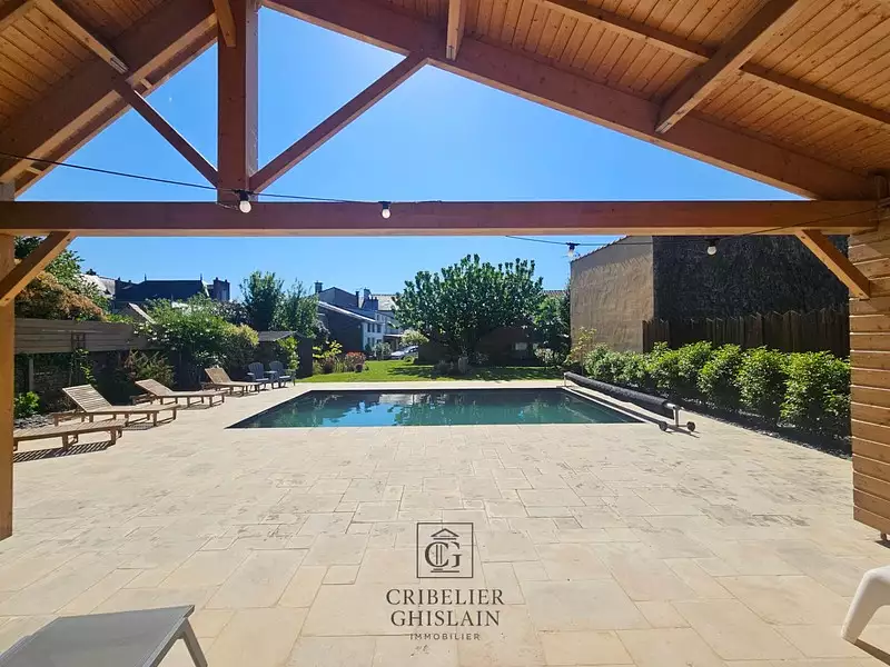 Maison, 250 m²