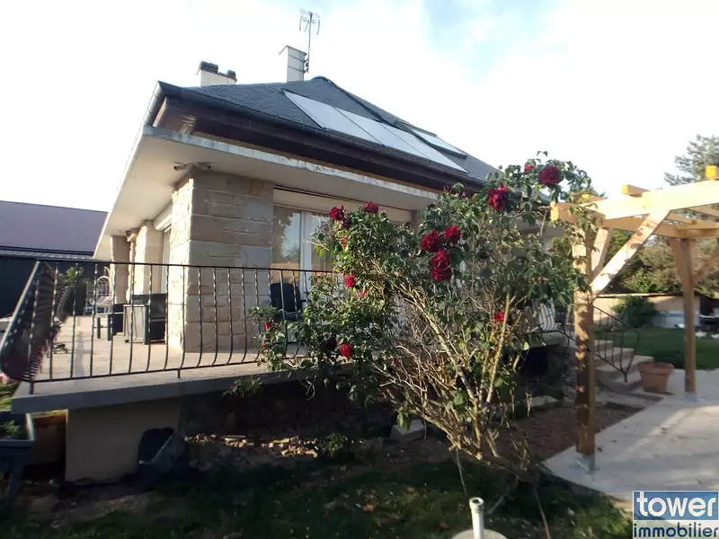 Maison, 220 m²