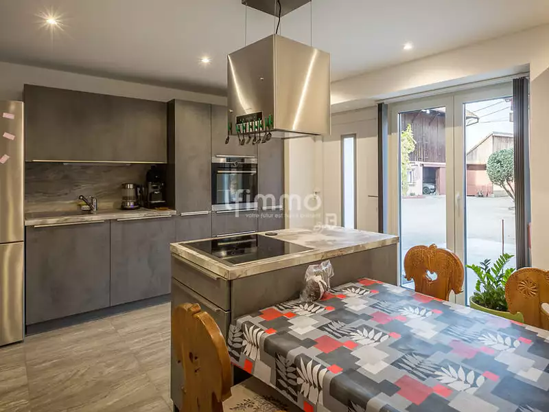 Immeuble, 300 m²