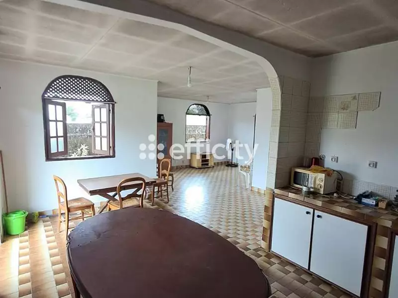 Maison, 94 m²