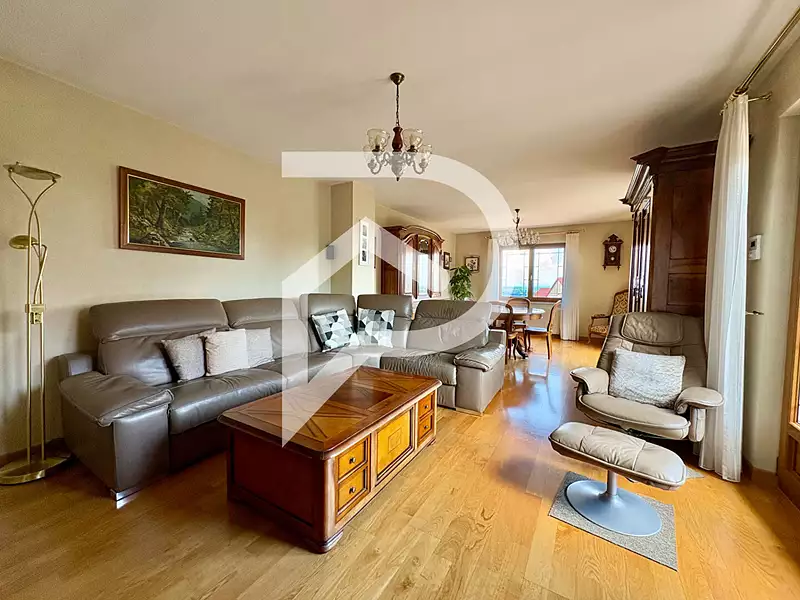 Maison, 256 m²