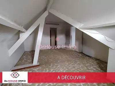 Maison, 240 m²