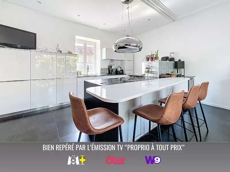 Maison, 330 m²