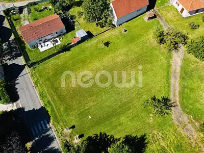 Terrain, 823 m²