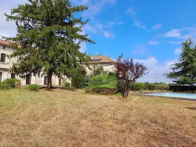 Maison, 225 m²