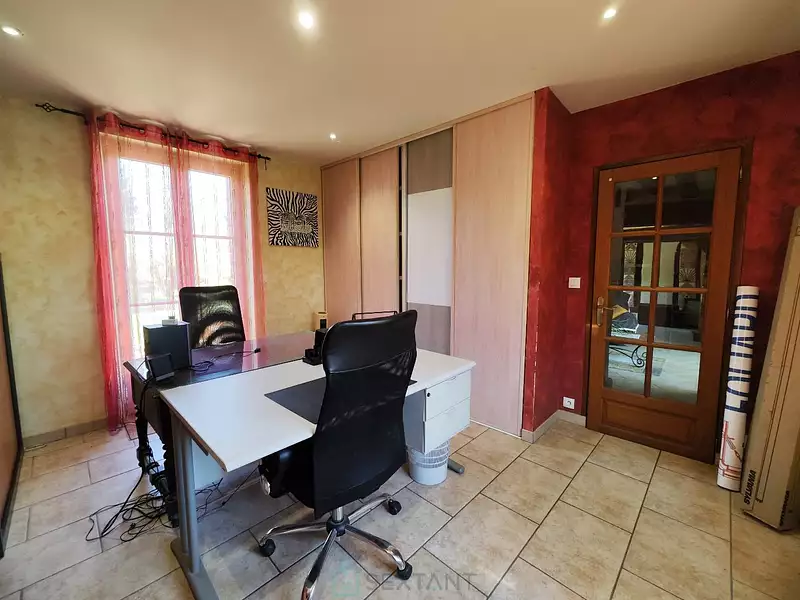 Maison, 177 m²