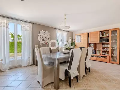 Maison, 166 m²