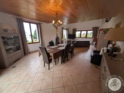 Maison, 179 m²