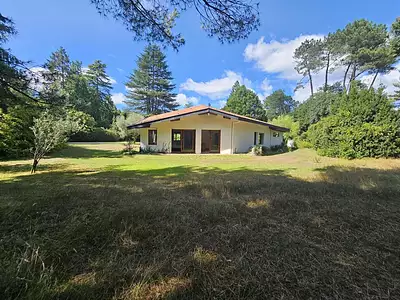Maison, 225 m²