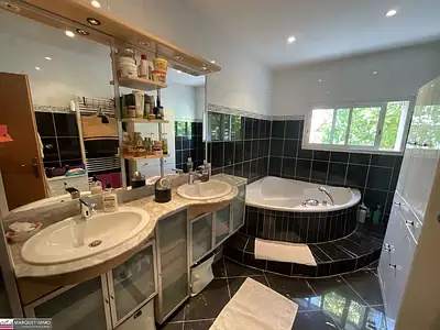 Maison, 214 m²