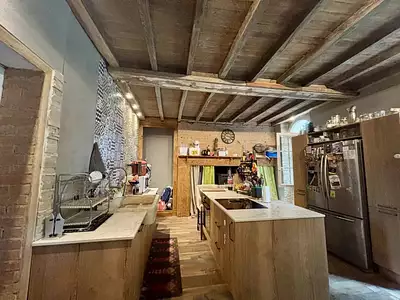 Maison, 1 200 m²