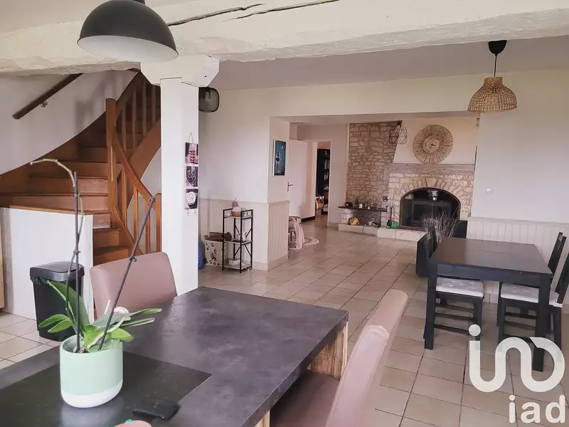 Maison, 210 m²
