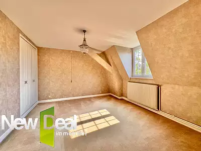 Maison, 240 m²