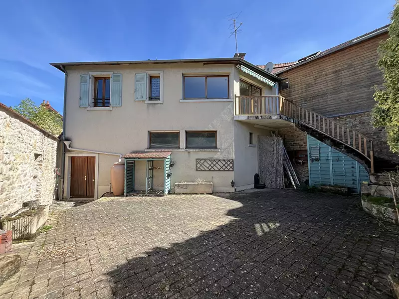 Appartement, 249,84 m²