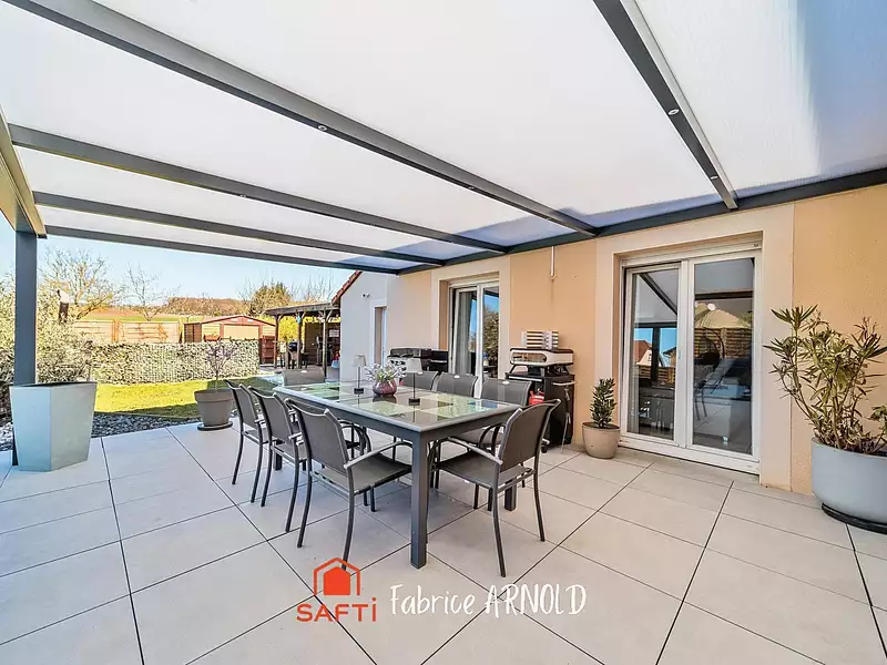 Maison, 165 m²