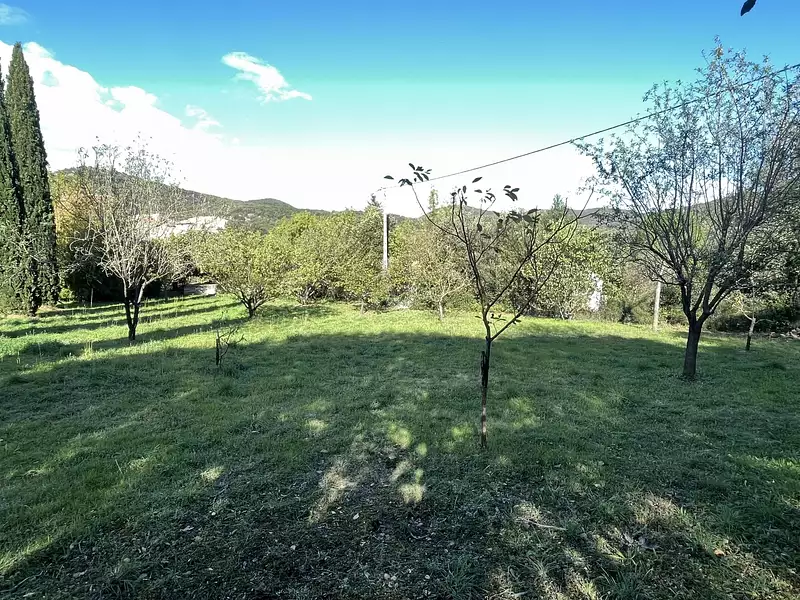 Terrain, 1 012 m²