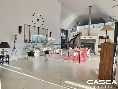 Maison, 239 m²