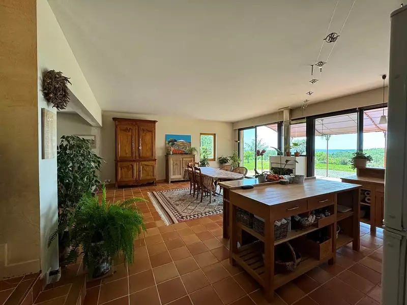 Maison, 207,6 m²