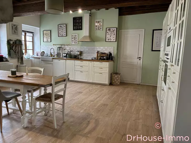 Maison, 290 m²